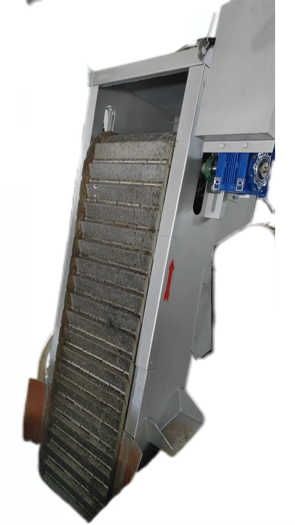 Automatizált, mechanikusan gereblyézett rúdképernyő